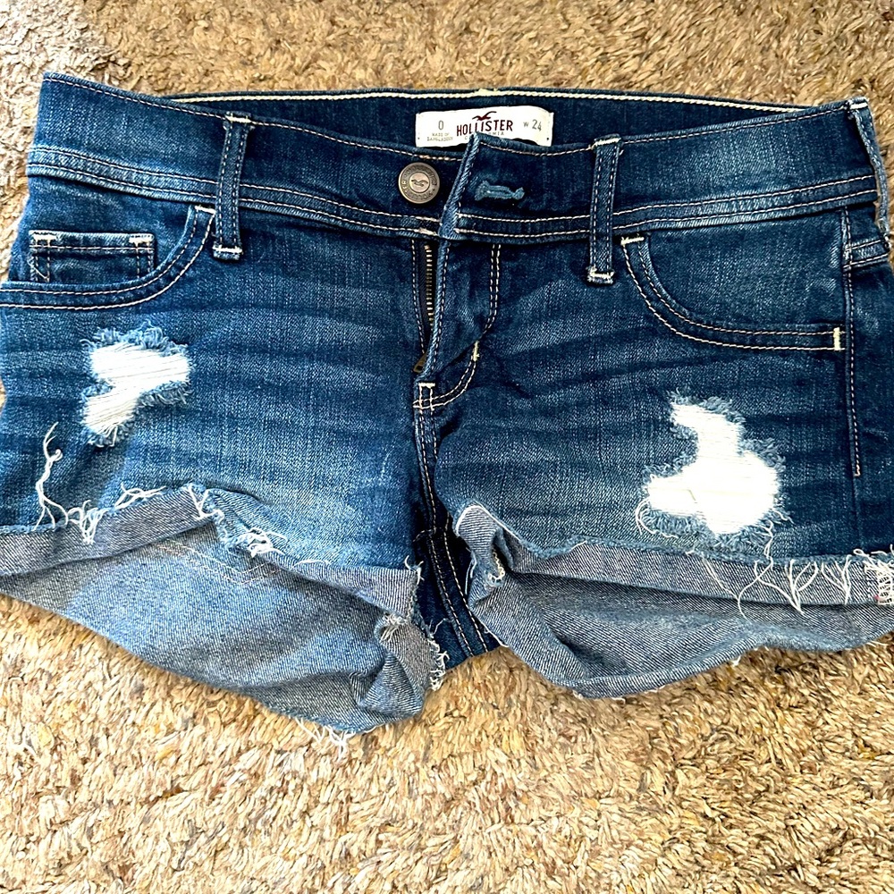 Hollister - distressed denim Jean shorts